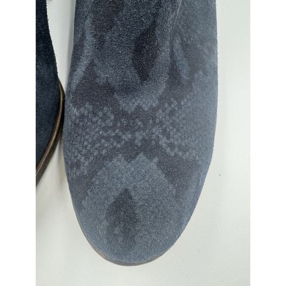 Lucky Brand side zip blue suede ankle booties. Size 7m - Picture 3 of 7